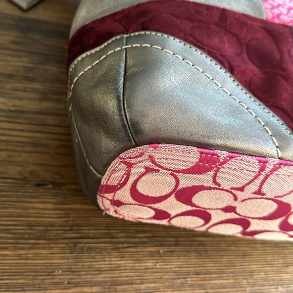 Coach purse, H0893-F12865, Patchwork holiday edition, excellent used condition - Picture 13 of 16